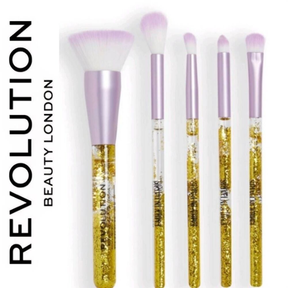 Revolution Beauty X Emily In Paris 5-PC Brush Set